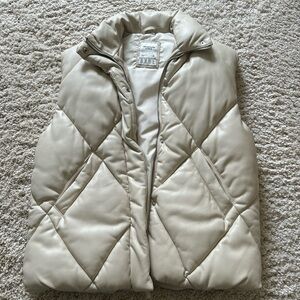Abercrombie & Fitch Faux Leather Oversized Puffer Vest.  Size M (8-10)